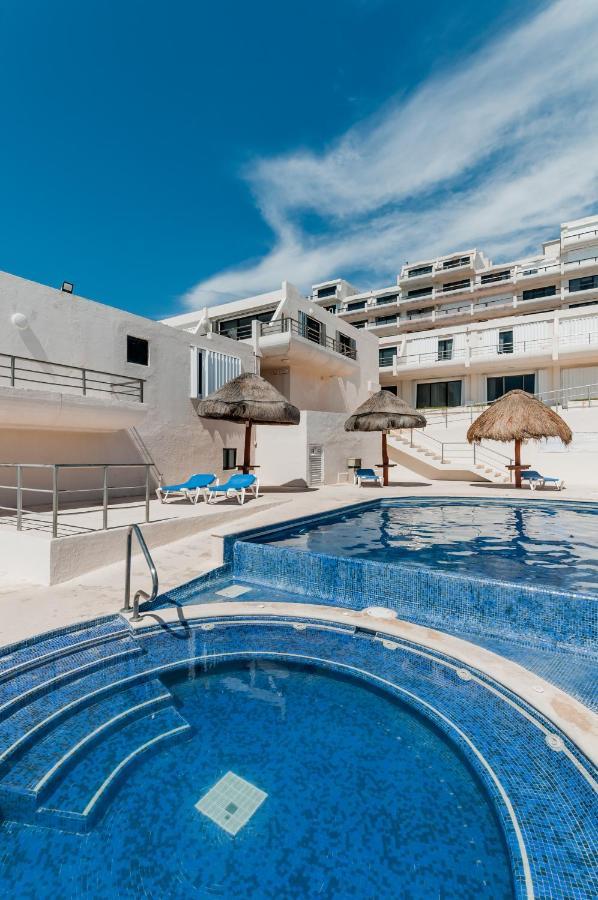 HotelZone L17 BeachAccess Cancún Esterno foto